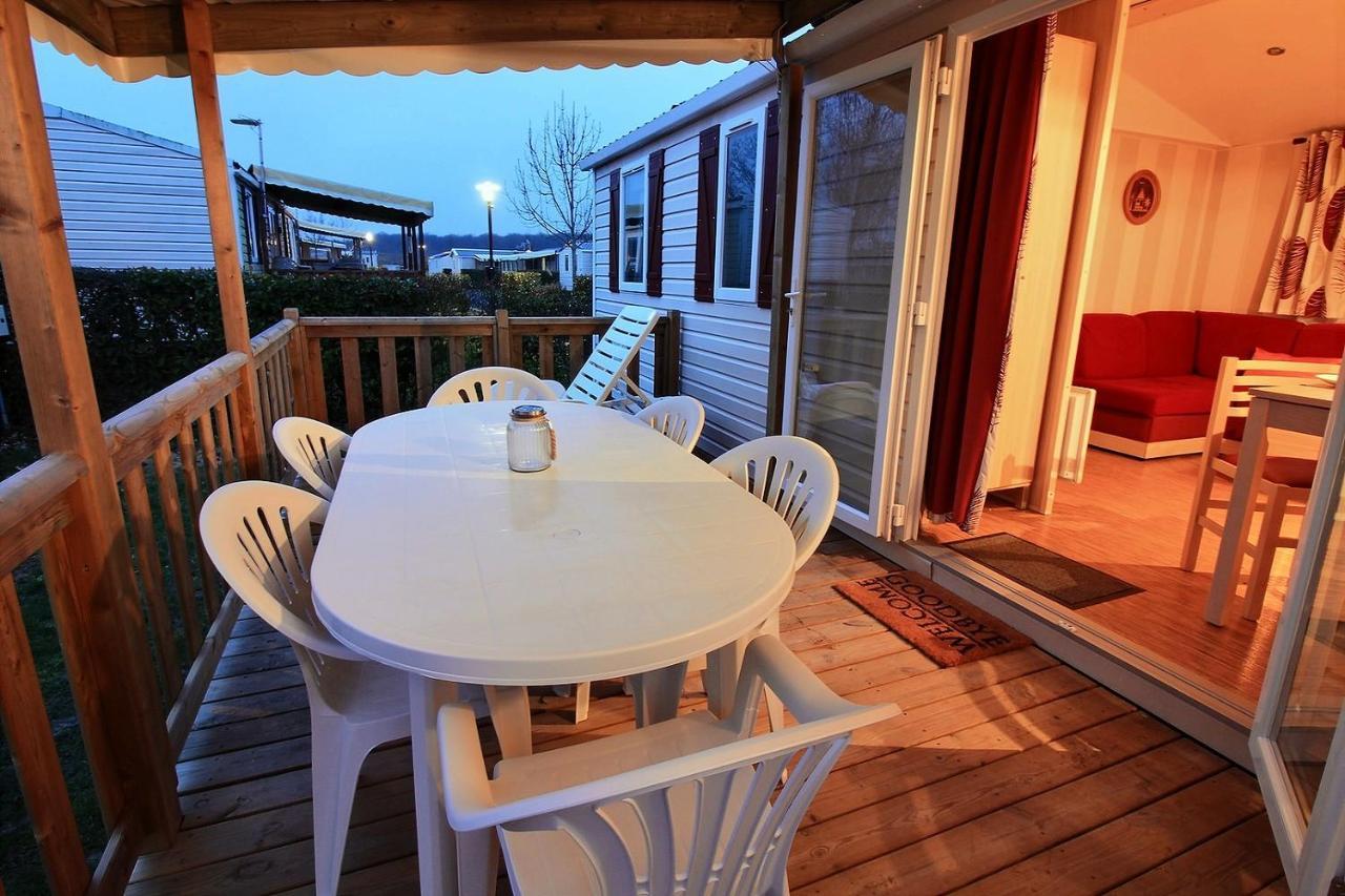 Mobilhome Familial Onzain Bagian luar foto